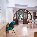 Kamara Antica Rhodes City