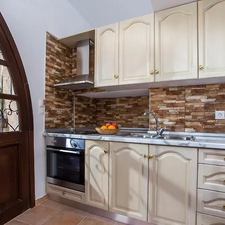 Kamara Antica * Rhodes City