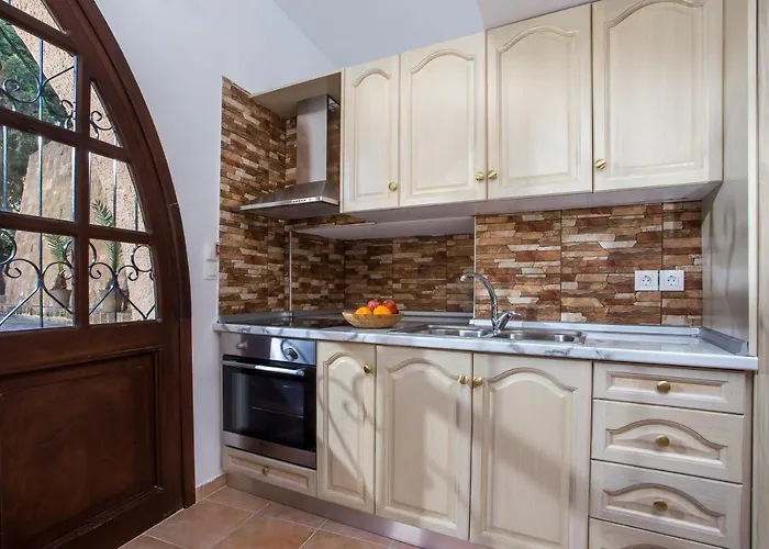 Kamara Antica * Rhodes City